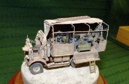 Ian Tranters exquisite REME Workshop Libya 1942, in 1/76 scale!